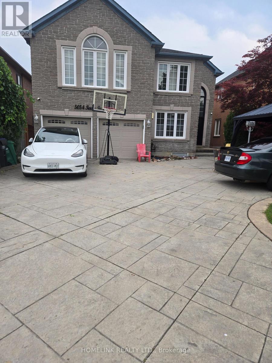 5054 TERRY FOX WAY, Mississauga, Ontario