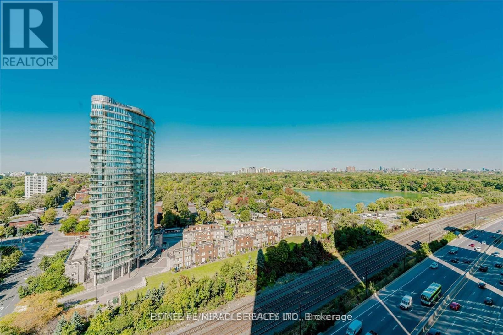 1928 Lakeshore Boulevard W, Toronto, Ontario  M6S 1A1 - Photo 29 - W13654568