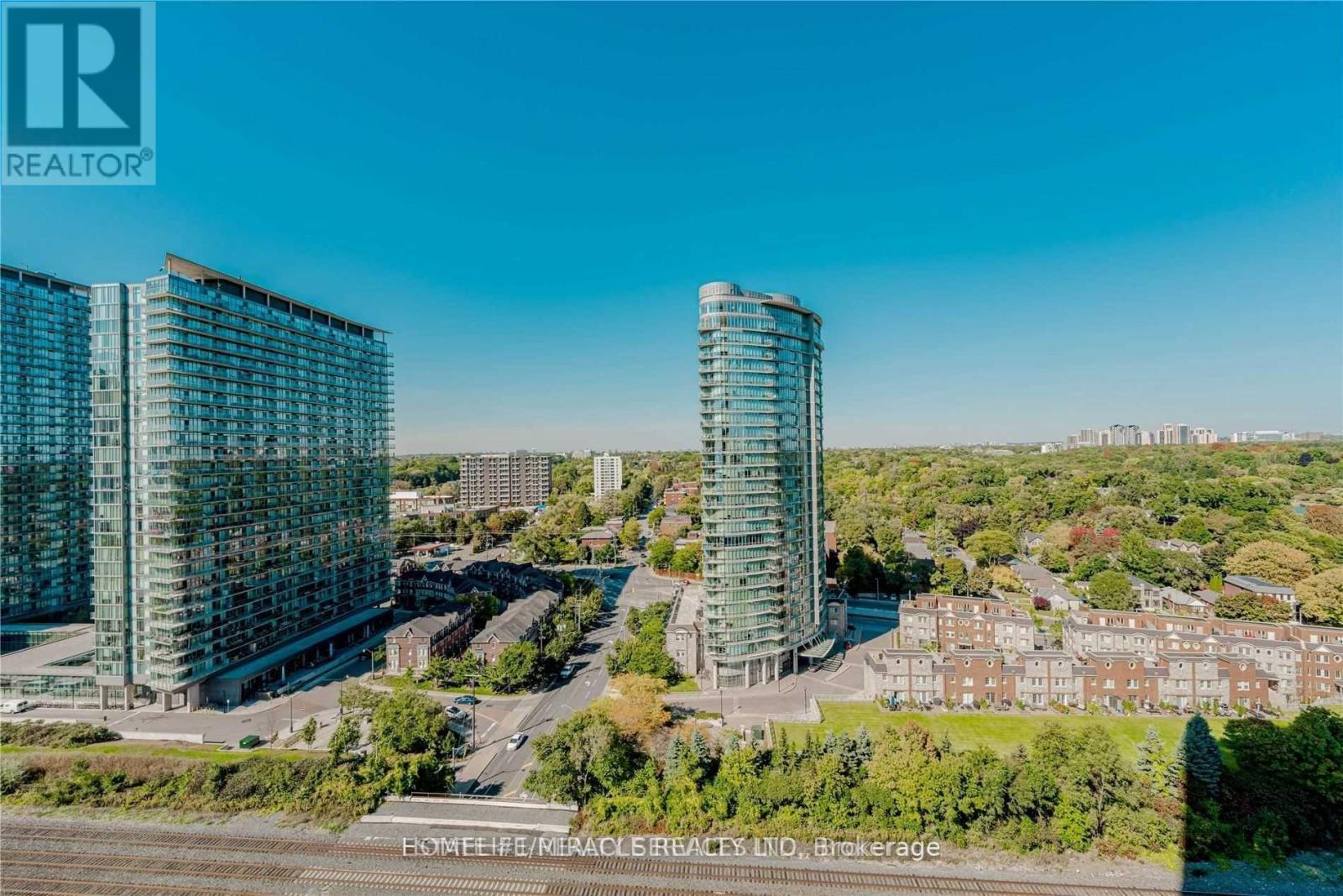 1928 Lakeshore Boulevard W, Toronto, Ontario  M6S 1A1 - Photo 30 - W13654568