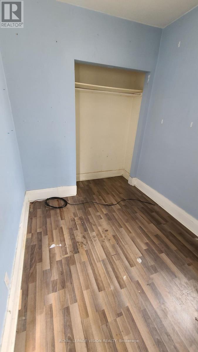 43 Jillson Avenue, Toronto, Ontario M6S 2P3 - Photo 13 - W13524668