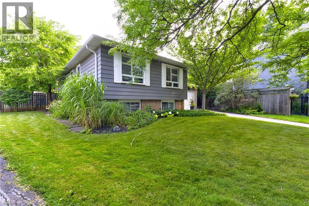 2225 Wyandotte Drive, Oakville, Ontario  L6L 2T4 - Photo 2 - 40837874