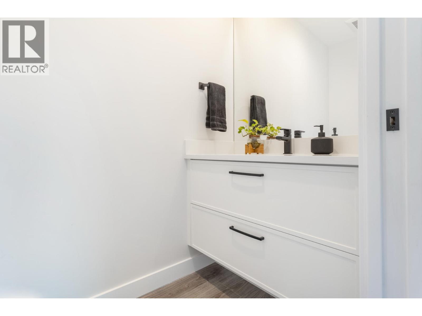 6 50 Seaview Drive, Port Moody, British Columbia  V3H 0N2 - Photo 13 - R3137572