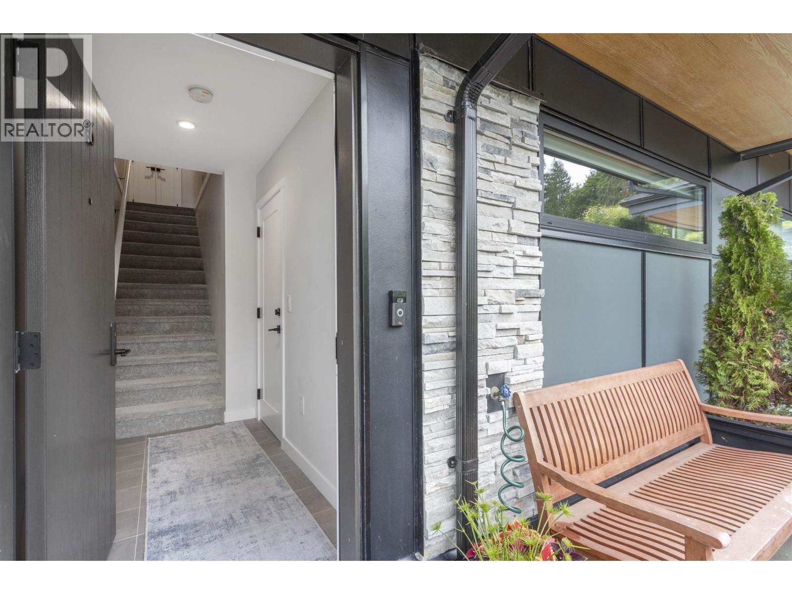 6 50 Seaview Drive, Port Moody, British Columbia  V3H 0N2 - Photo 3 - R3137572