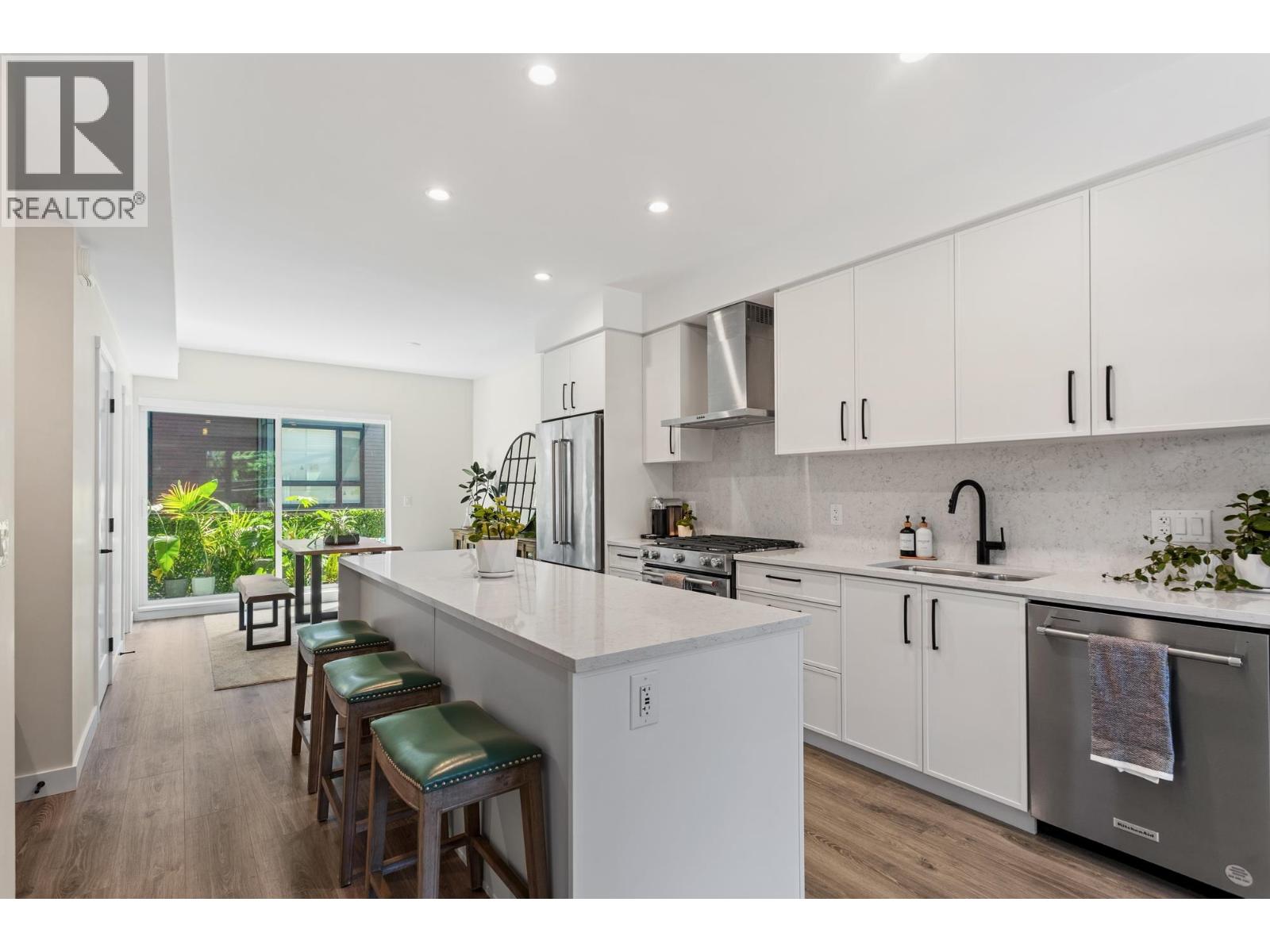 6 50 Seaview Drive, Port Moody, British Columbia  V3H 0N2 - Photo 6 - R3137572