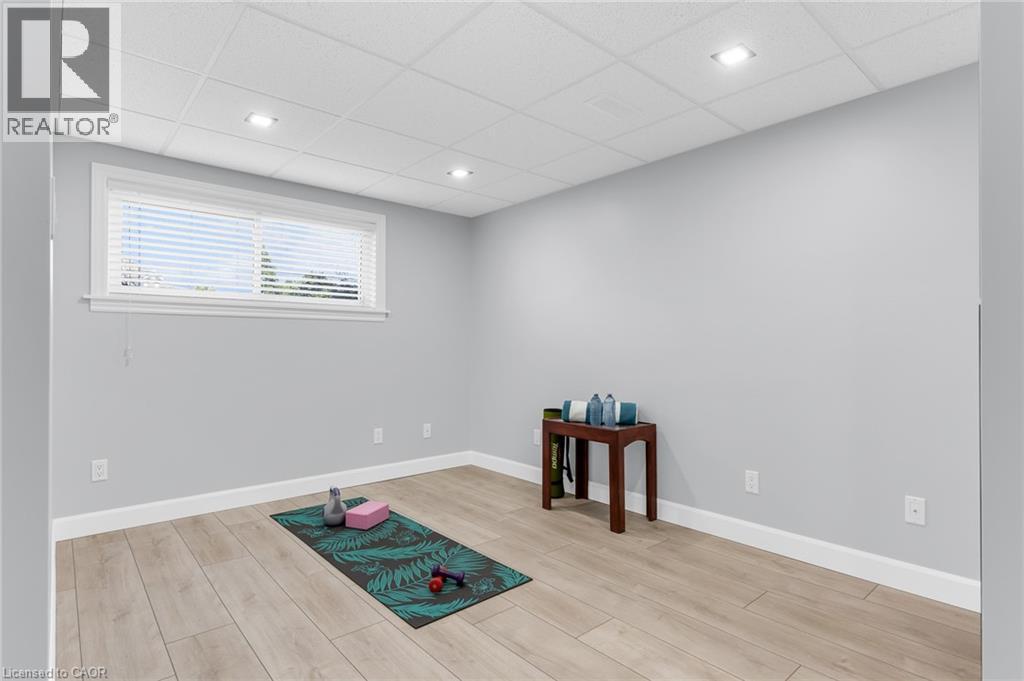 21 Samuel Road, Grimsby, Ontario  L3M 4R6 - Photo 26 - 40852905