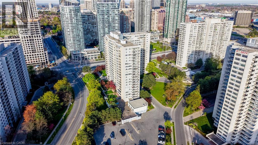 3590 Kaneff Crescent Unit# 2013, Mississauga, Ontario  L5A 3X3 - Photo 3 - 40831168