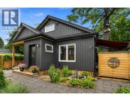 26R KENMORE Road, Hamilton, Ontario