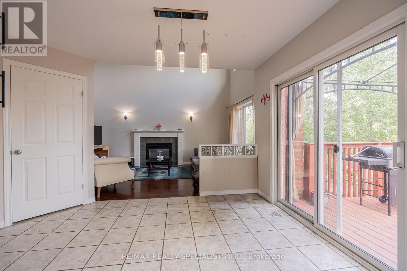 236 Summerfield Drive, Guelph, Ontario  N1L 1L5 - Photo 11 - X13651104