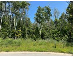 13 LAKESIDE WOODS CRESCENT, Saugeen Shores, Ontario