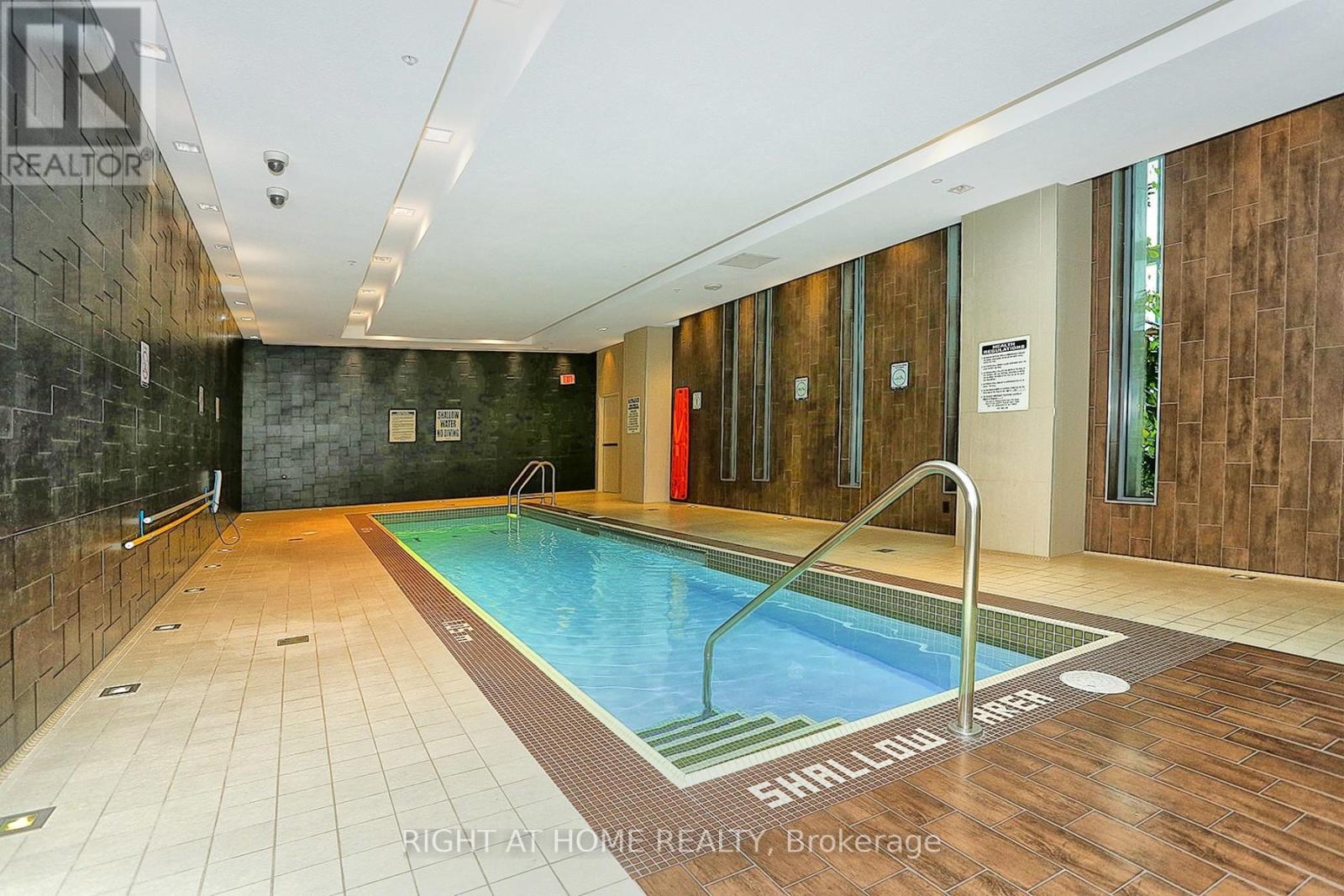 303 - 35 Brian Peck Crescent, Toronto, Ontario  M4G 0A5 - Photo 5 - C13654588