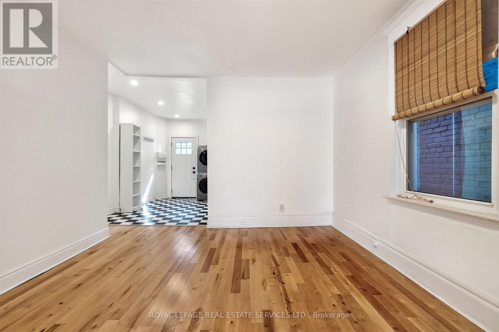 2 - 673 Woodbine Avenue, Toronto, Ontario  M4E 2J3 - Photo 10 - E13654620