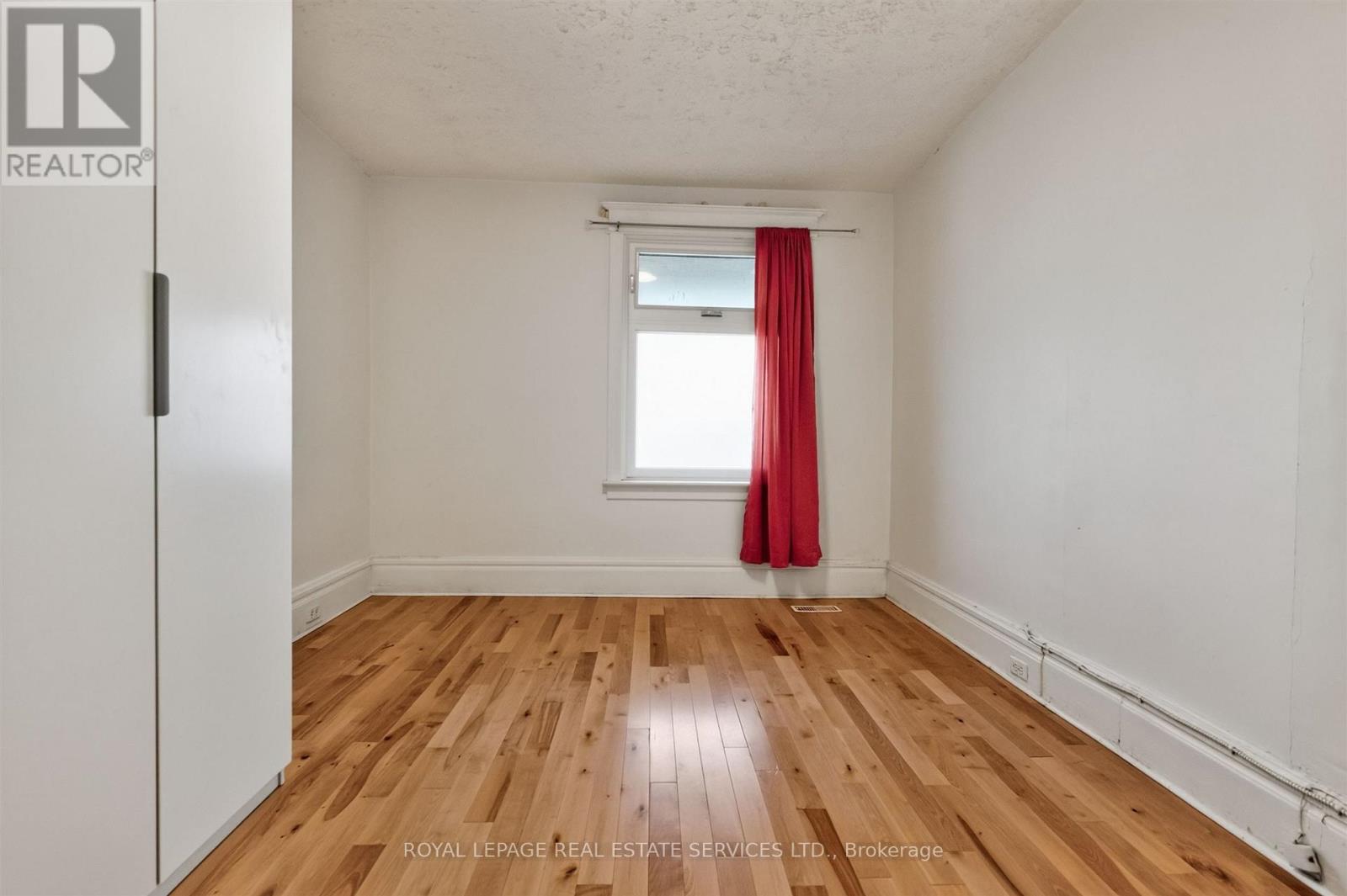 2 - 673 Woodbine Avenue, Toronto, Ontario  M4E 2J3 - Photo 14 - E13654620
