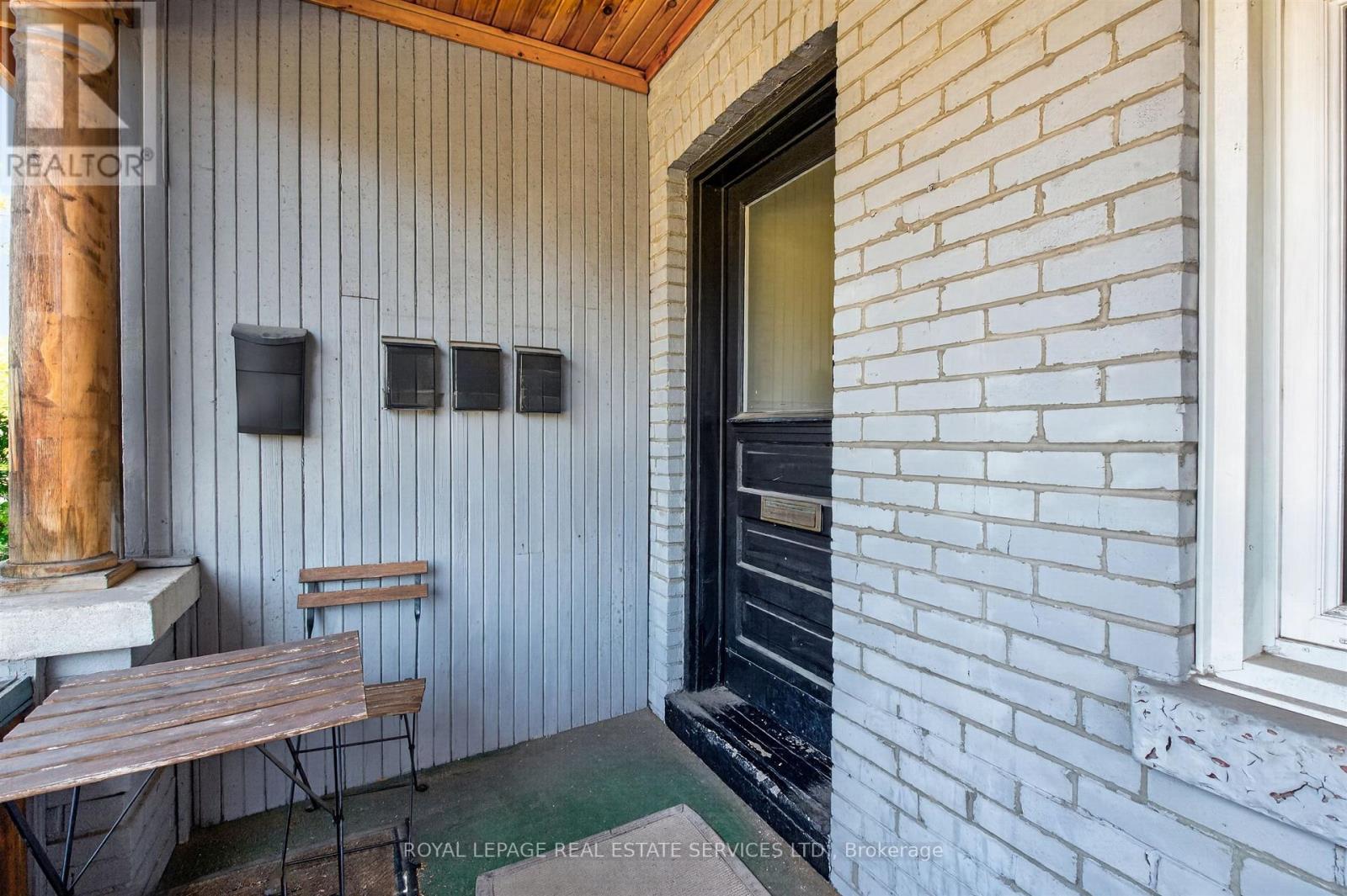 2 - 673 Woodbine Avenue, Toronto, Ontario  M4E 2J3 - Photo 4 - E13654620