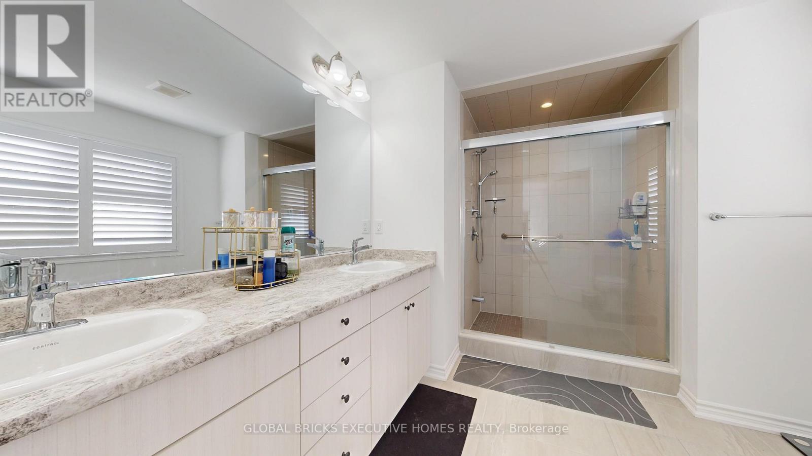 2885 Foxden Square, Pickering, Ontario  L1X 0N9 - Photo 23 - E13654644