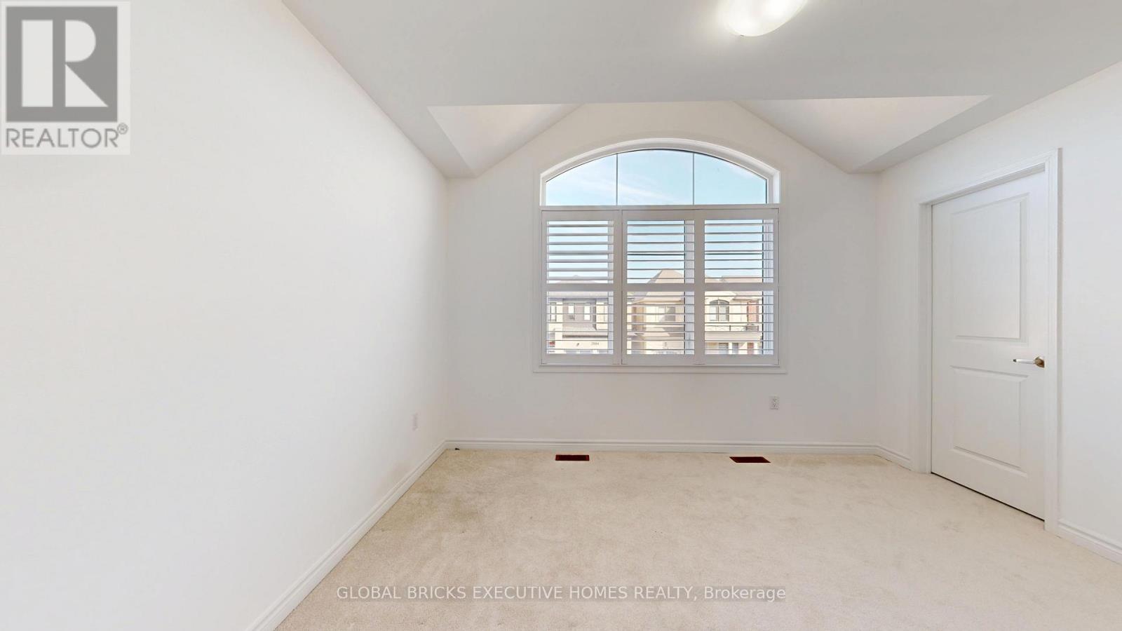 2885 Foxden Square, Pickering, Ontario  L1X 0N9 - Photo 33 - E13654644