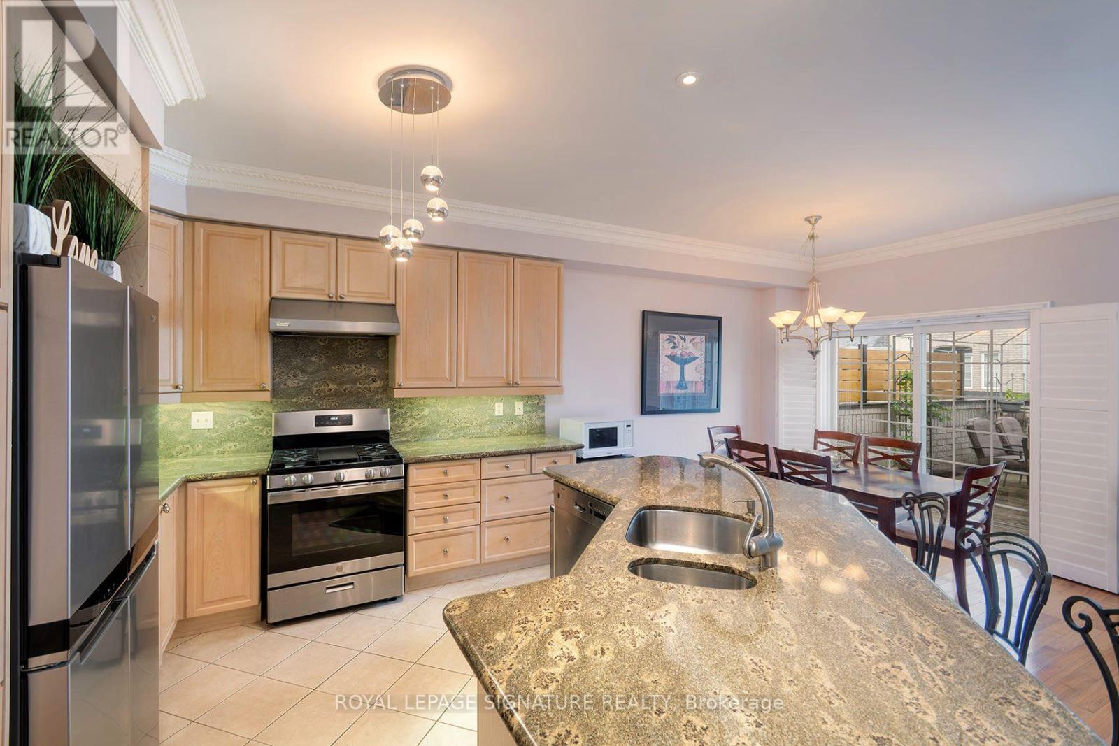4 - 469 Bristol Road W, Mississauga, Ontario  L5R 4G2 - Photo 4 - W13654604