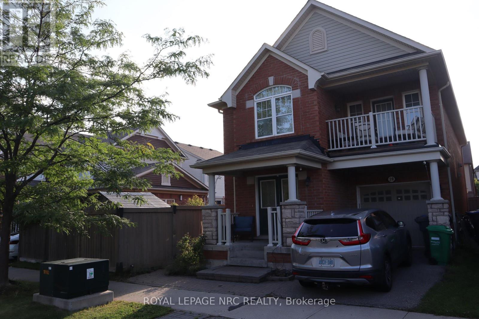 28 Dulverton Drive, Brampton, Ontario  L7A 0P3 - Photo 3 - W13654614