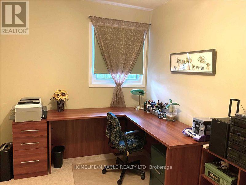 46 Alpha Mills Road, Mississauga, Ontario  L5N 1H6 - Photo 19 - W13654618