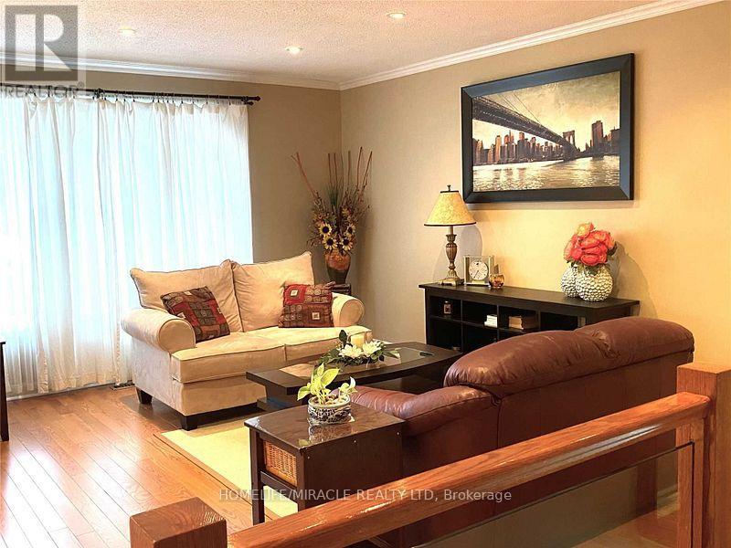 46 Alpha Mills Road, Mississauga, Ontario  L5N 1H6 - Photo 6 - W13654618