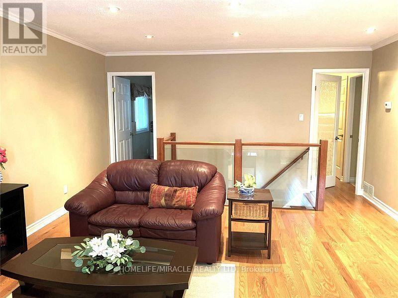 46 Alpha Mills Road, Mississauga, Ontario  L5N 1H6 - Photo 7 - W13654618