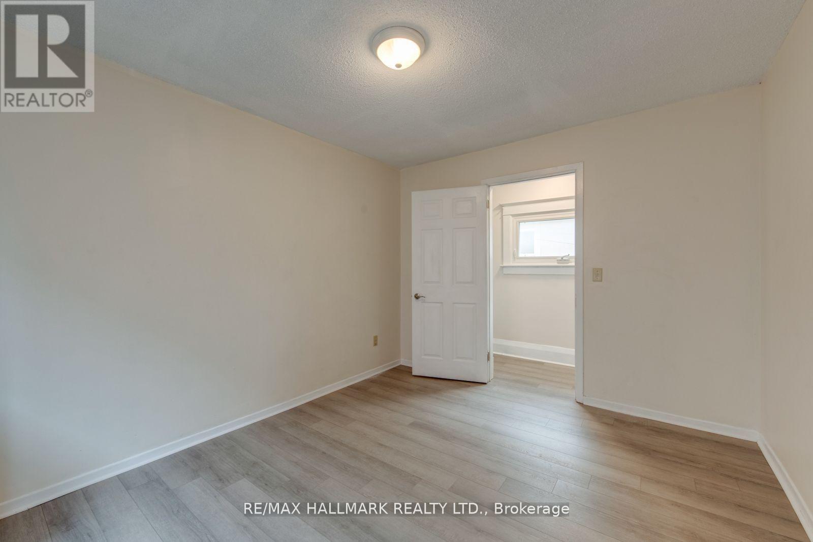 2 Upper - 576 Ossington Avenue S, Toronto, Ontario M6G 3T5 - Photo 13 - C13116136