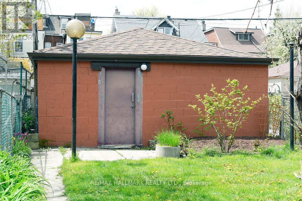 2 Upper - 576 Ossington Avenue S, Toronto, Ontario M6G 3T5 - Photo 31 - C13116136