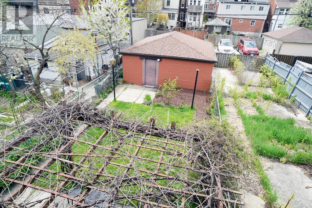 2 Upper - 576 Ossington Avenue S, Toronto, Ontario M6G 3T5 - Photo 32 - C13116136