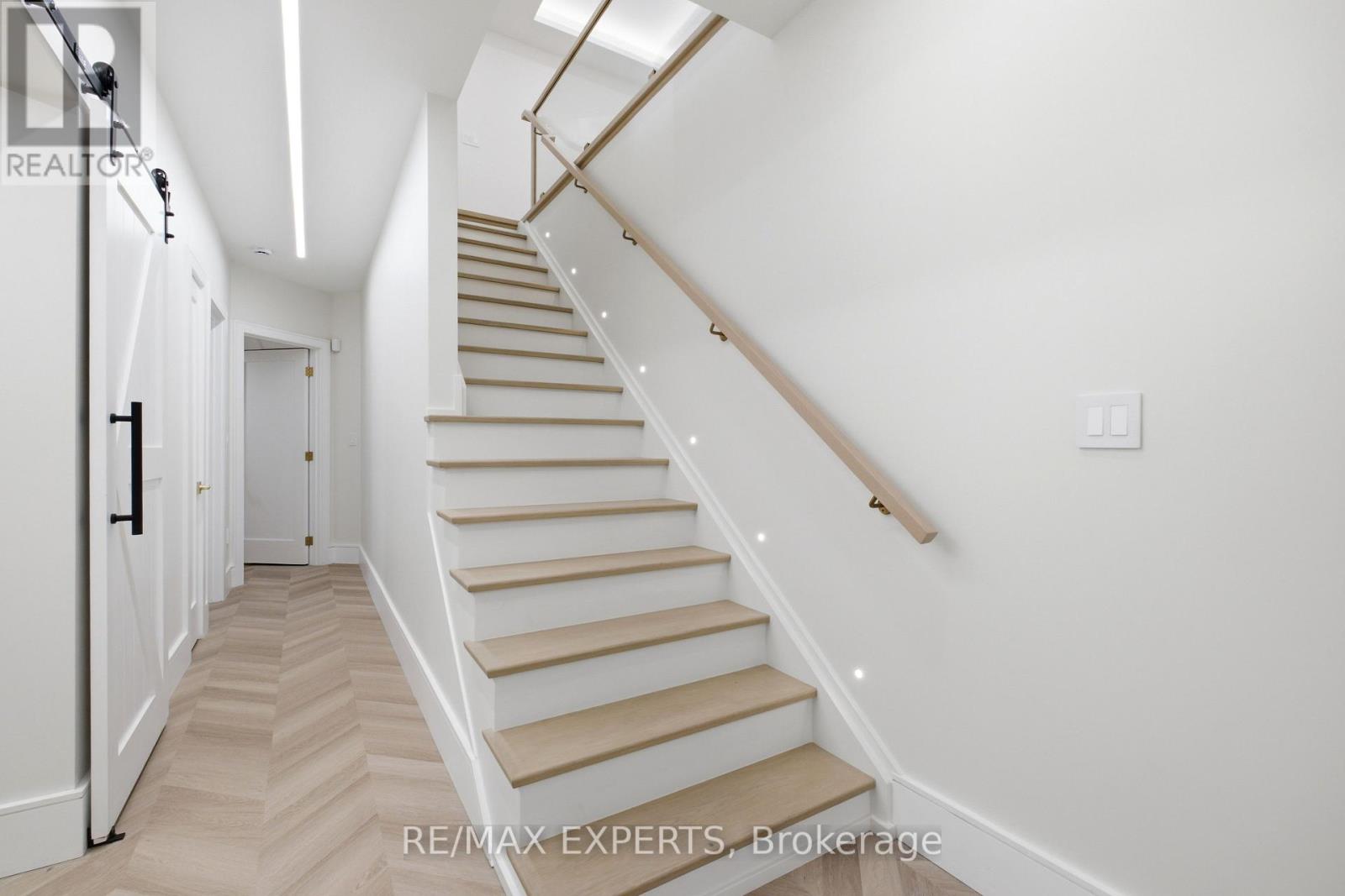 12 Valley Point Crescent, King, Ontario  L7B 0B7 - Photo 30 - N13649900