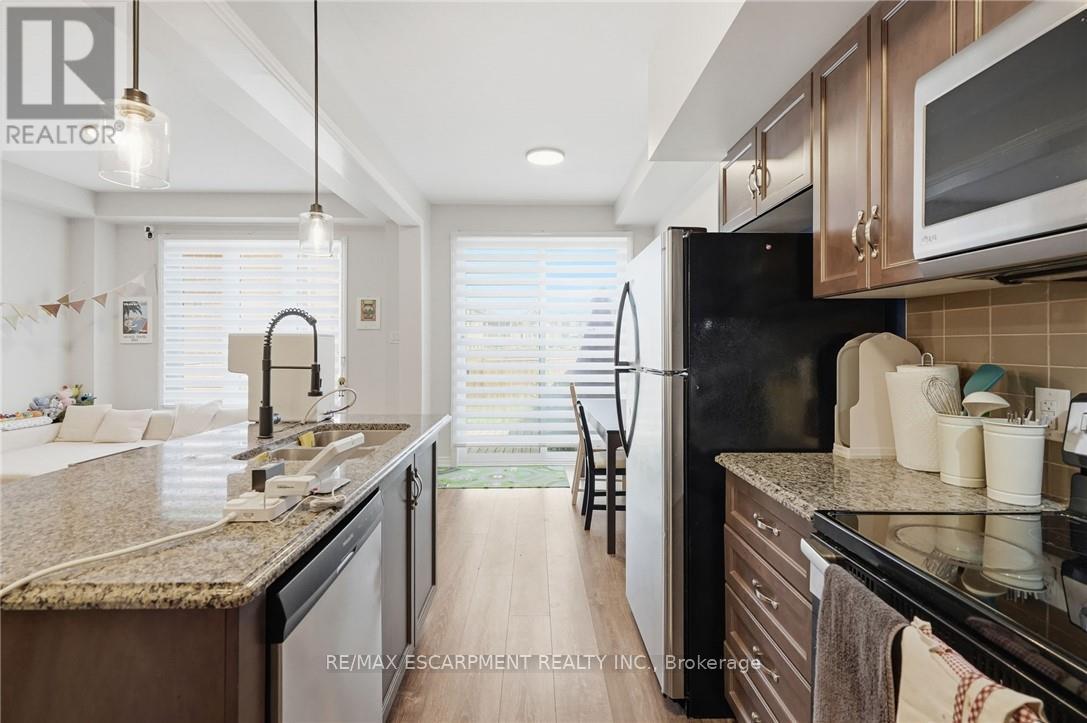 35 Pelican Lane, Hamilton, Ontario  L8K 0A4 - Photo 12 - X13654650