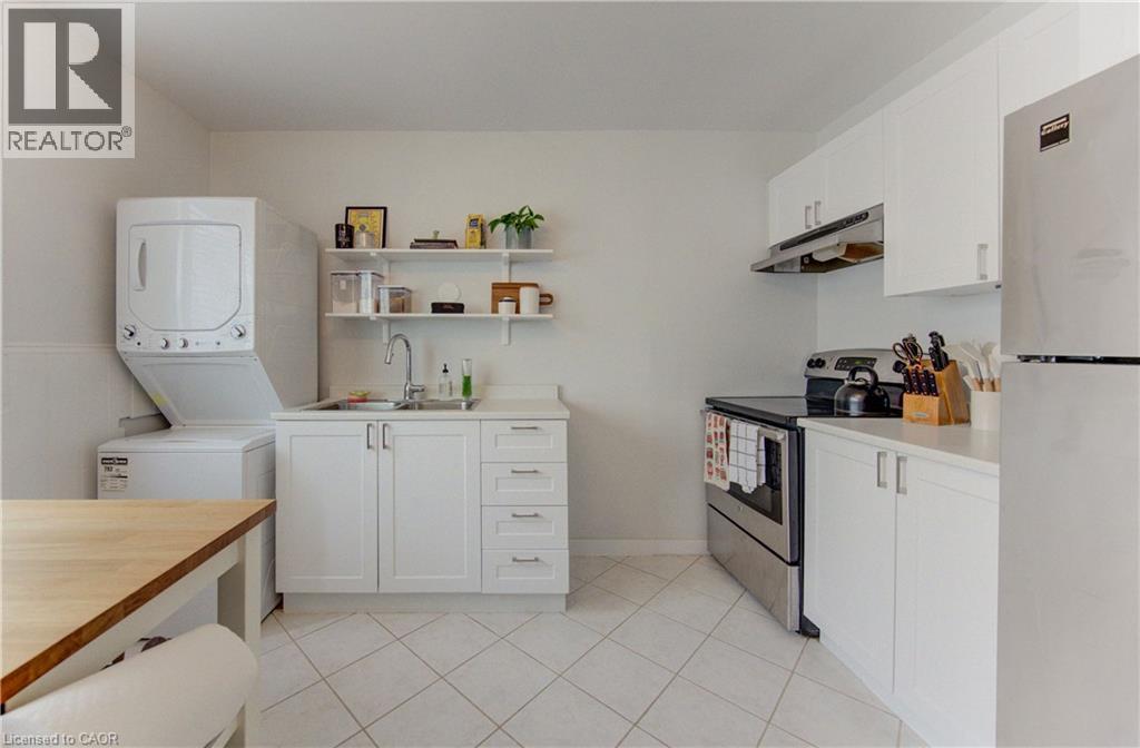 125 Margaret Avenue, Kitchener, Ontario  N2H 4H7 - Photo 6 - 40854178