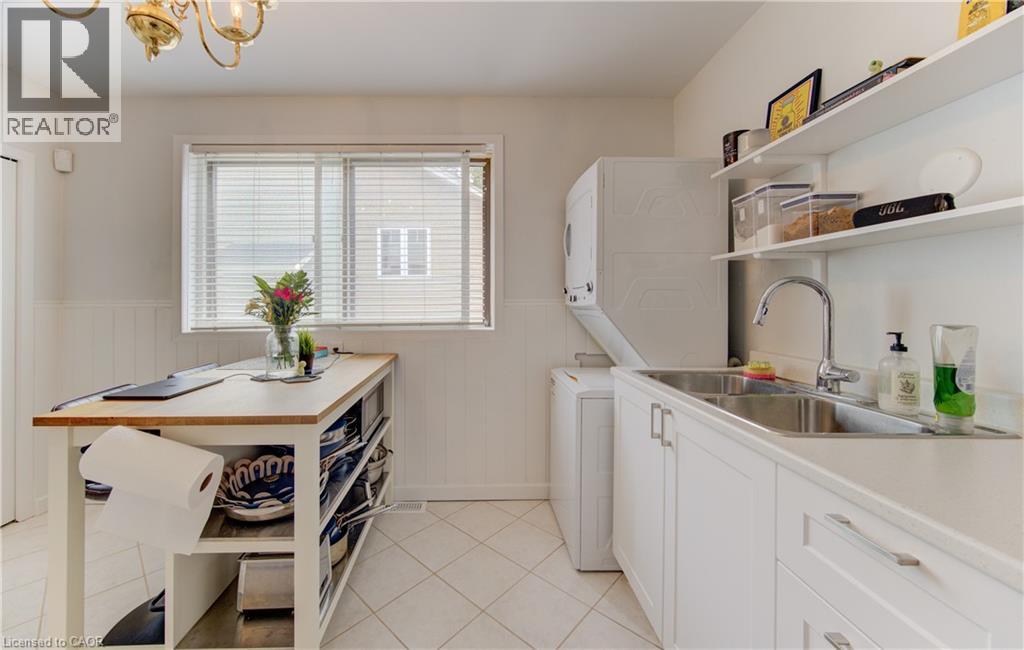 125 Margaret Avenue, Kitchener, Ontario  N2H 4H7 - Photo 5 - 40854178