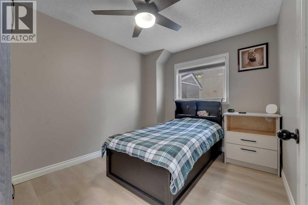 33 Edgevalley Way Nw, Calgary, Alberta  T3A 4X7 - Photo 35 - A2316581