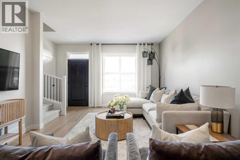 8456 Homestead Avenue NE, Calgary, Alberta  T3J 5V3 - Photo 4 - A2317397
