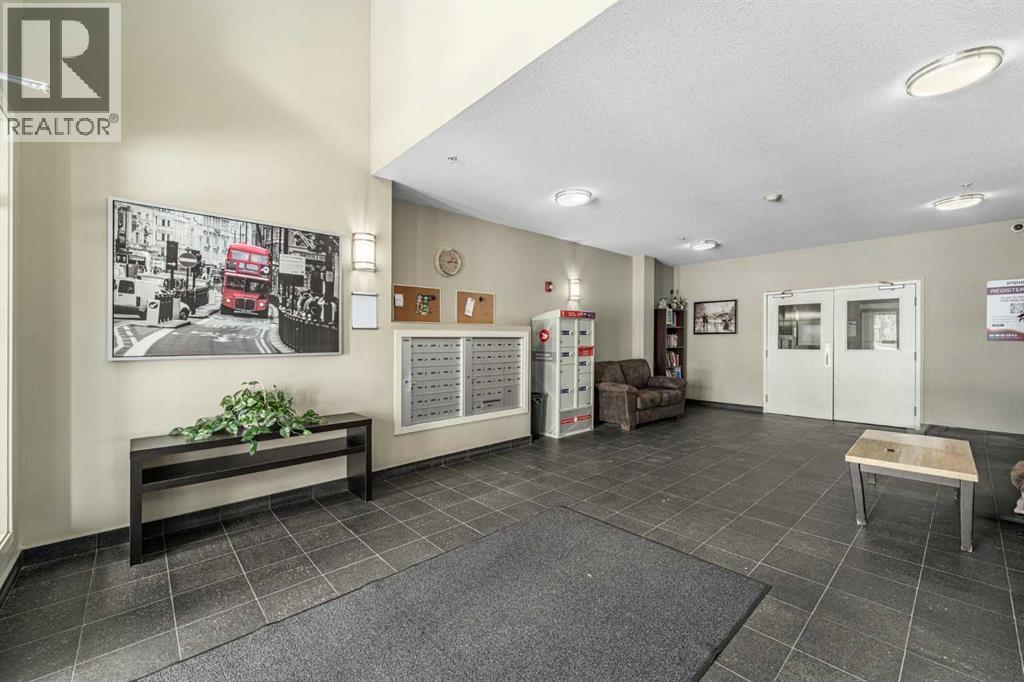 111, 10 Auburn Bay Link Se, Calgary, Alberta  T3M 1Y8 - Photo 4 - A2326436