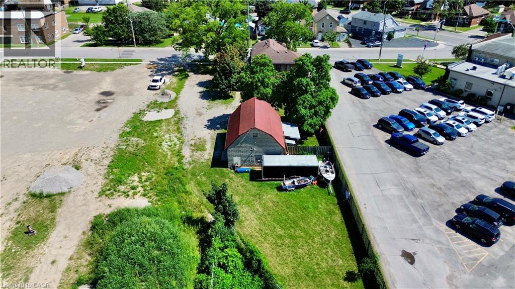 135 Sherwood Drive, Brantford, Ontario  N3T 1N8 - Photo 2 - 40854400