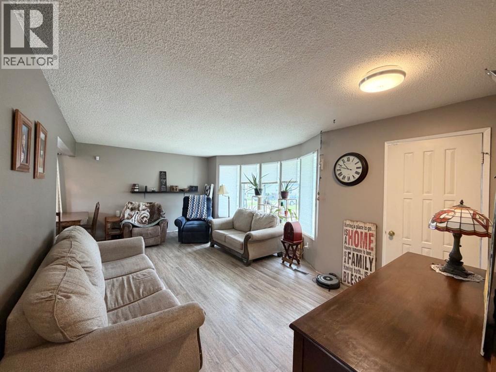 5746 9 Avenue, Edson, Alberta  T7E 1J3 - Photo 12 - A2335851