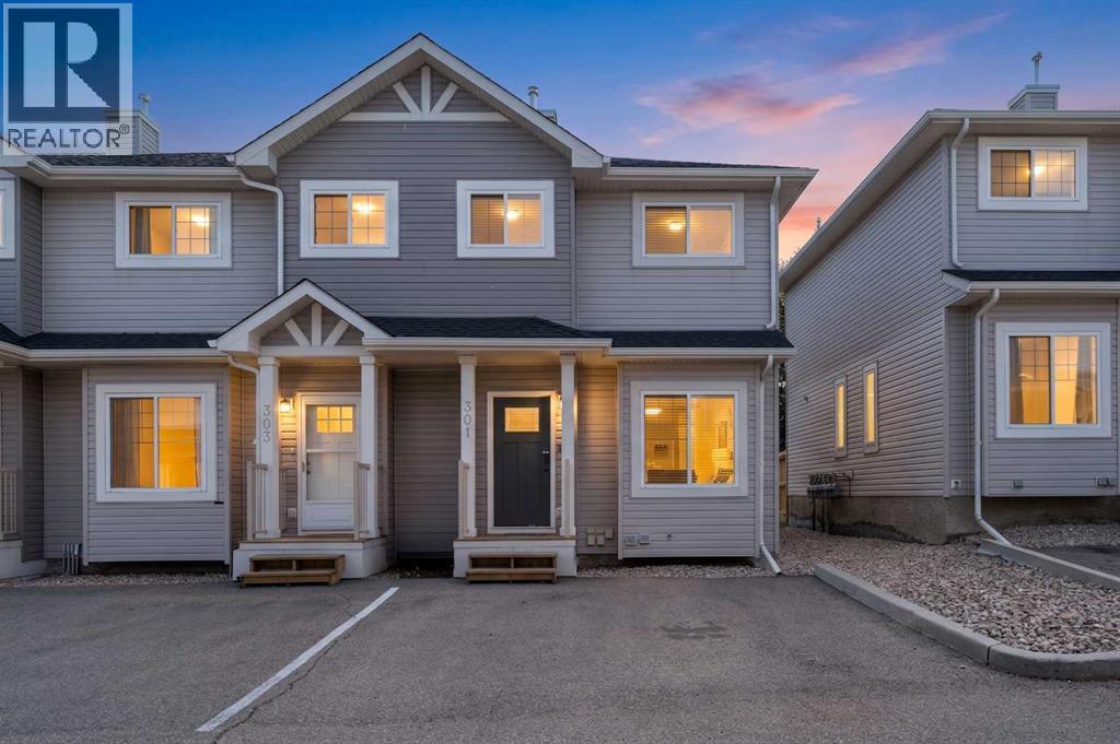 301 Strathaven Mews, Strathmore, Alberta