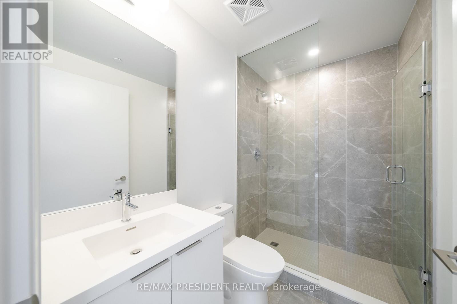 808 - 400 King Street W, Toronto, Ontario  M5V 1K2 - Photo 17 - C13596792