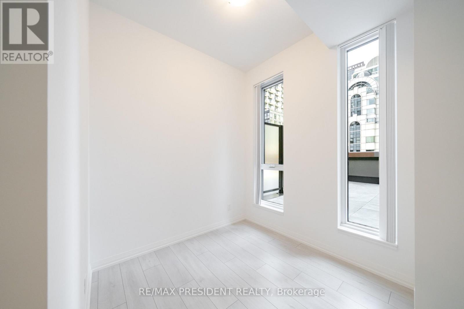 808 - 400 King Street W, Toronto, Ontario  M5V 1K2 - Photo 11 - C13596792