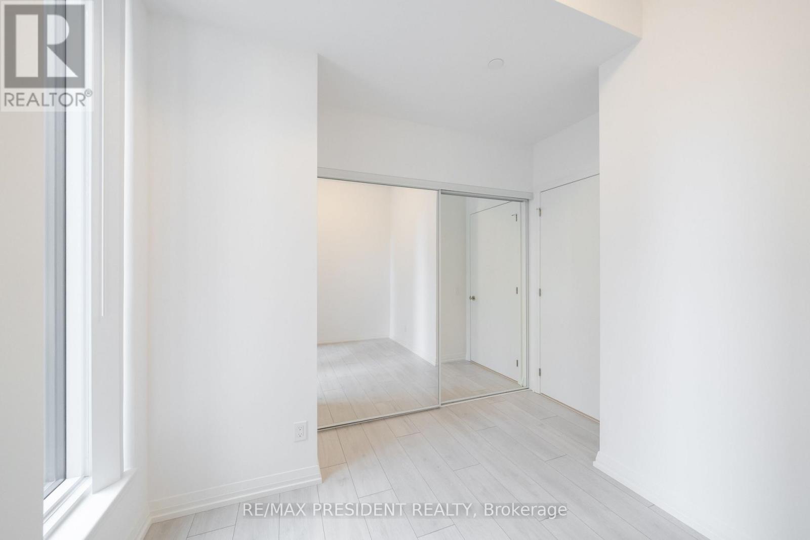 808 - 400 King Street W, Toronto, Ontario  M5V 1K2 - Photo 12 - C13596792