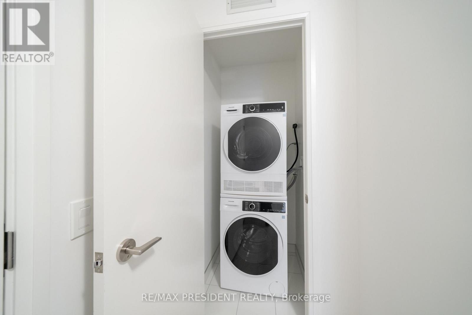 808 - 400 King Street W, Toronto, Ontario  M5V 1K2 - Photo 6 - C13596792