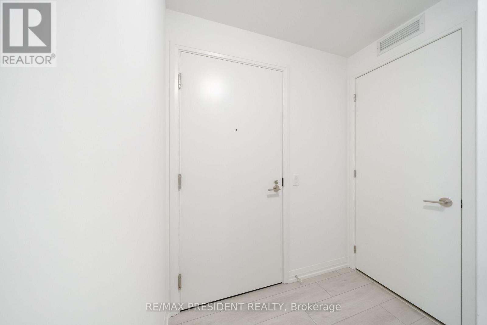 808 - 400 King Street W, Toronto, Ontario  M5V 1K2 - Photo 7 - C13596792