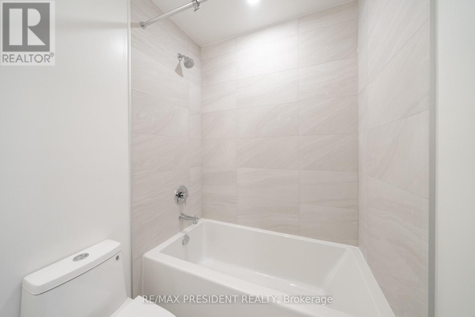 808 - 400 King Street W, Toronto, Ontario  M5V 1K2 - Photo 9 - C13596792