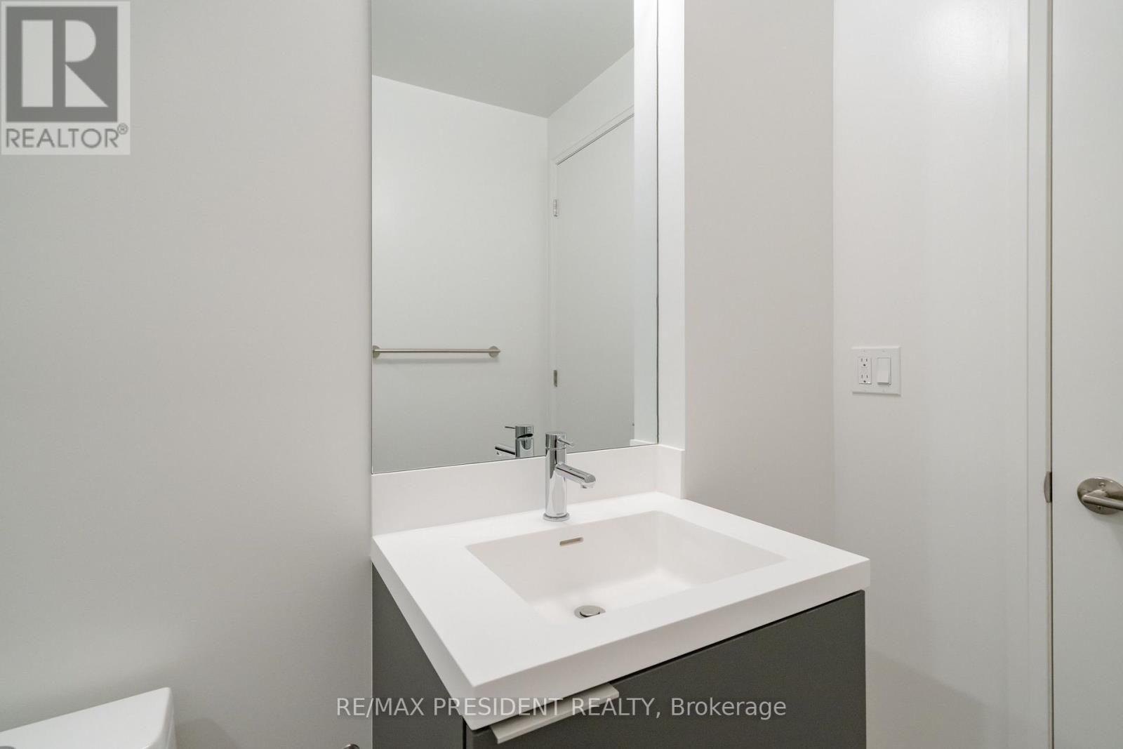 511 - 400 King Street W, Toronto, Ontario M5V 1K2 - Photo 23 - C13652278