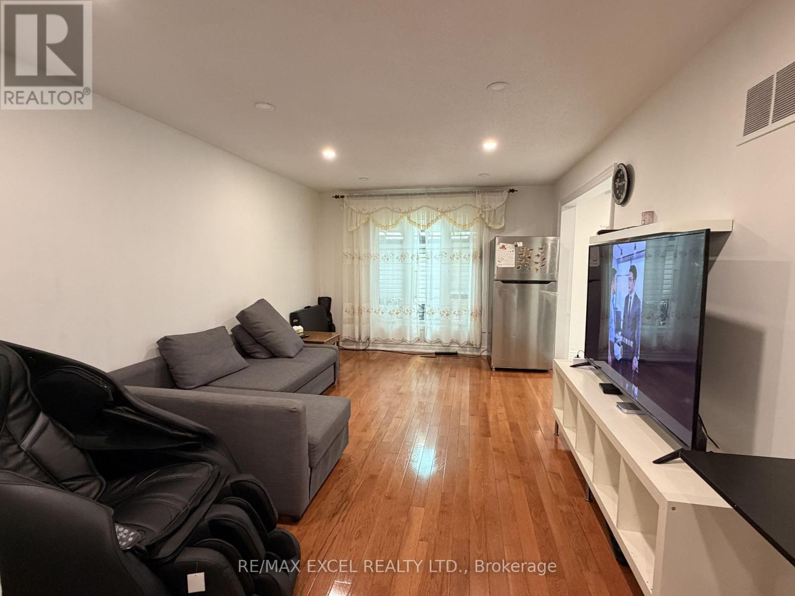 50 Shootfield Crescent, Toronto, Ontario  M1S 4E2 - Photo 7 - E13653968
