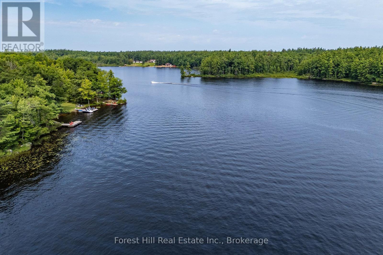 1048 West Black Lake Road, Muskoka Lakes, Ontario  P0C 1M0 - Photo 3 - X13654668