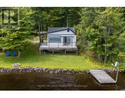 1048 WEST BLACK LAKE ROAD, Muskoka Lakes, Ontario