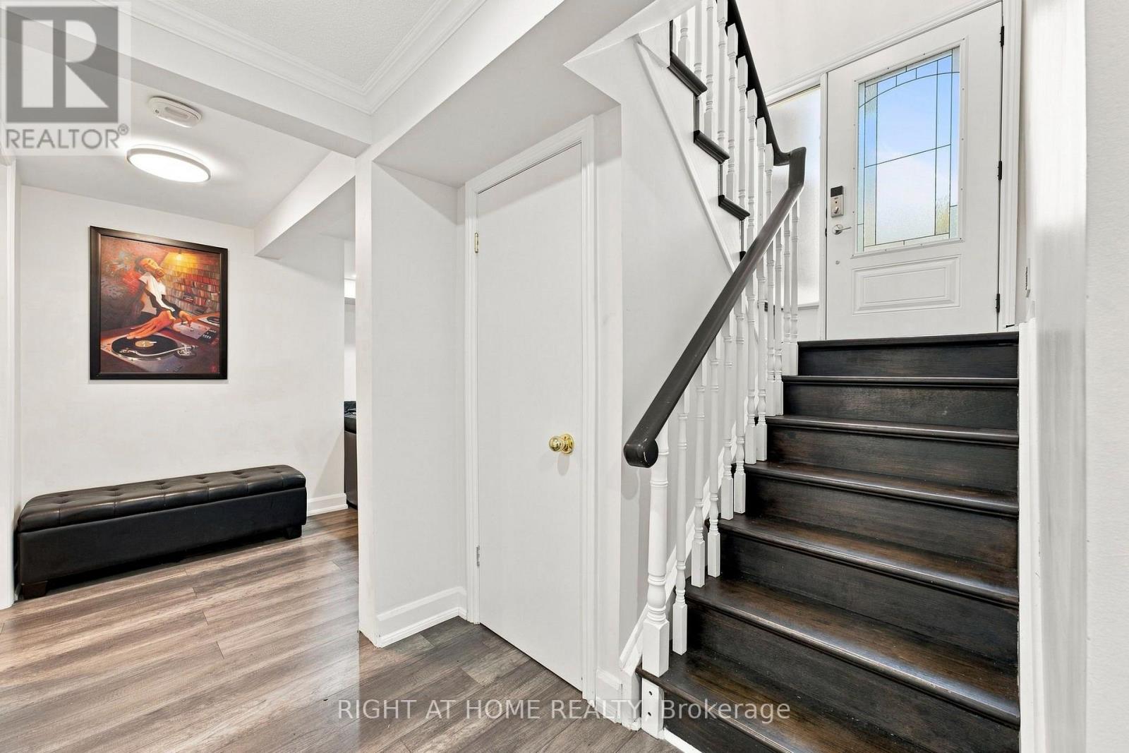 374 Salerno Street, Oshawa, Ontario  L1J 6W3 - Photo 17 - E13654666