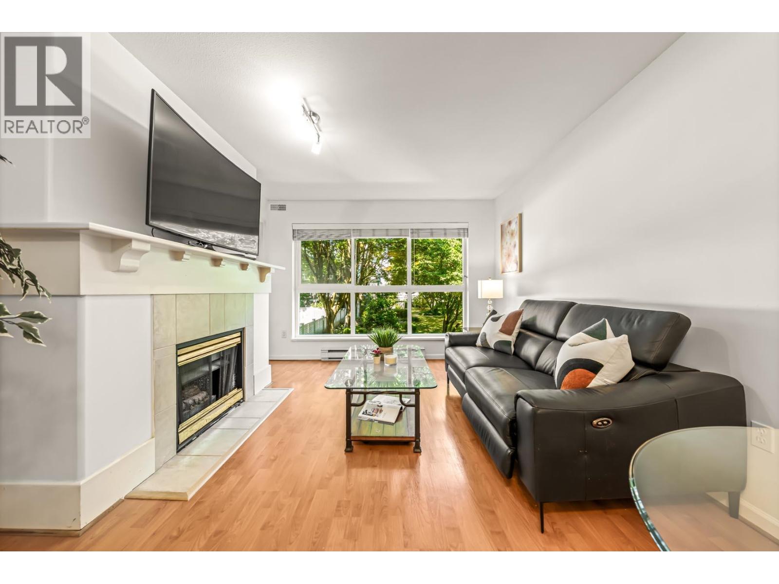 205 5900 Dover Crescent, Richmond, British Columbia  V7C 5R4 - Photo 2 - R3153015