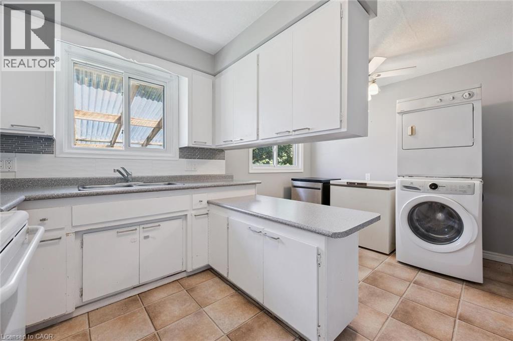 153 Fourth Avenue, Kitchener, Ontario  N2C 1P3 - Photo 11 - 40854392